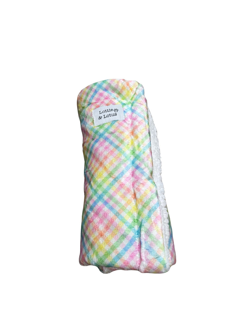LOTTIE AND LOTUS BLANKET [CLR:RAINBOW GINGHAM]