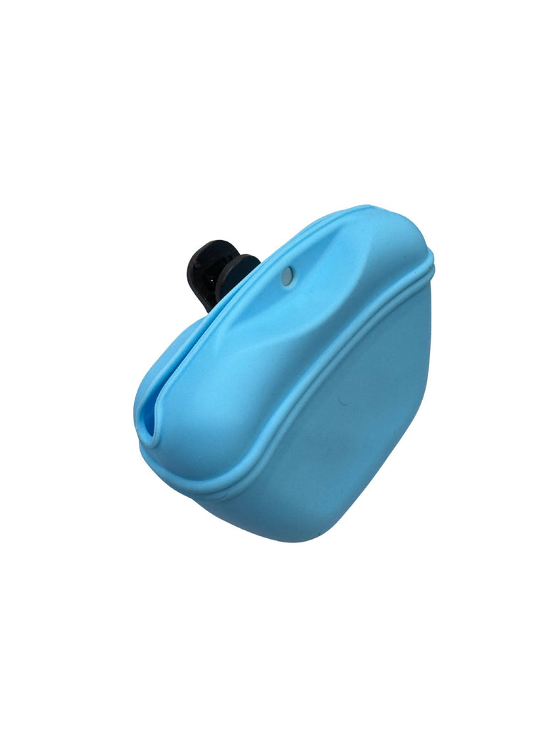 LOTTIE AND LOTUS SILICONE TREAT POUCH [CLR:LIGHT BLUE]